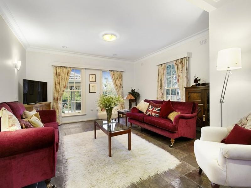 2 Connell Court, Balwyn image 3