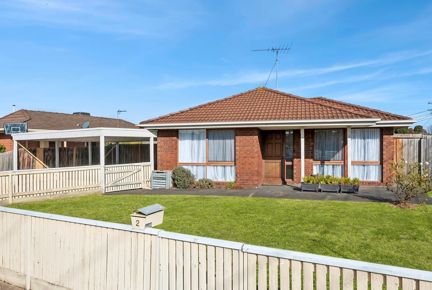 2 Conrad Court, Whittington image 1