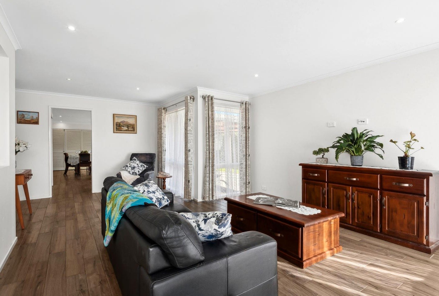 2 Conrad Court, Whittington image 6