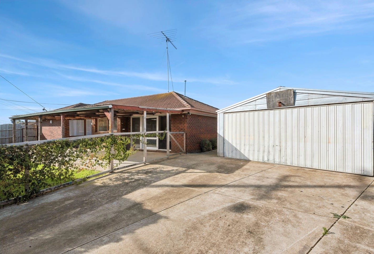 2 Conrad Court, Whittington image 12