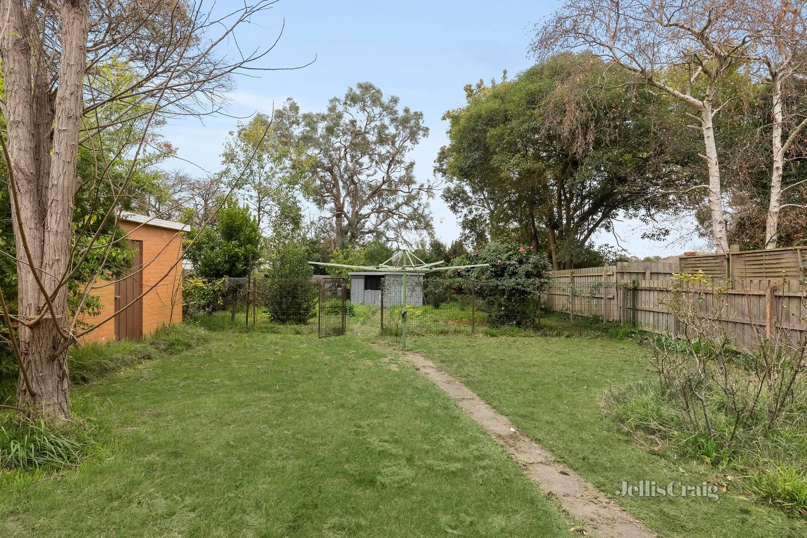 2 Cook Road, Mitcham image 10