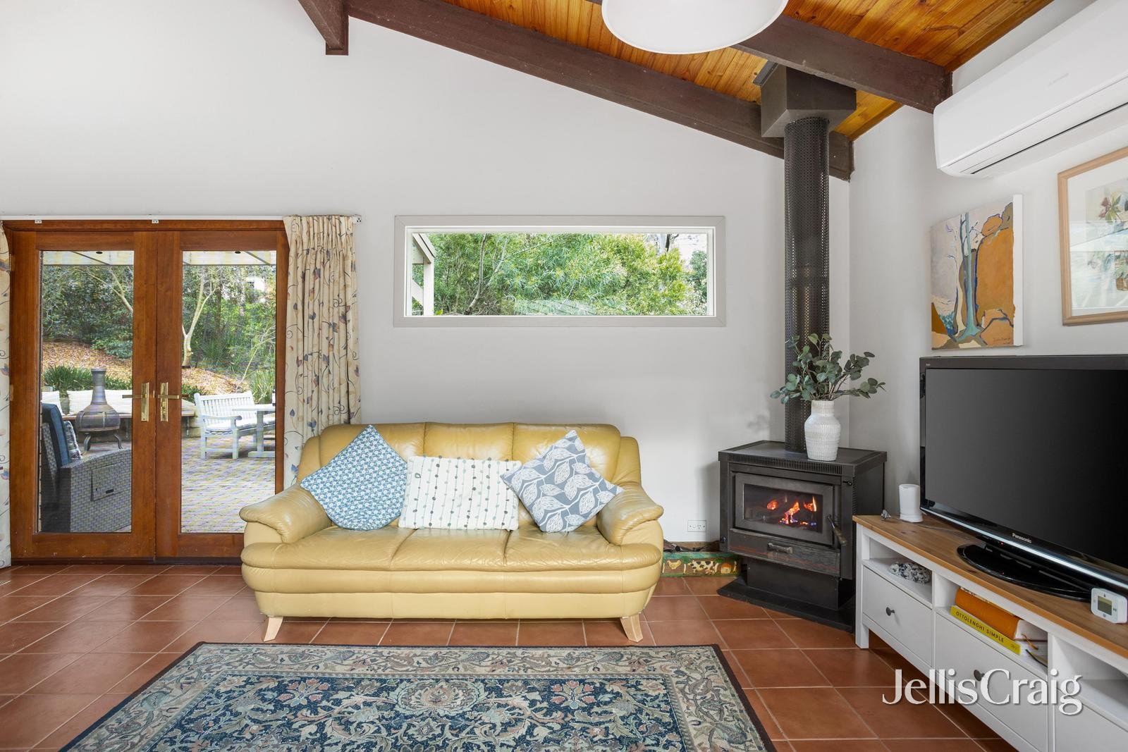 2 Coolabah Drive, Eltham image 8