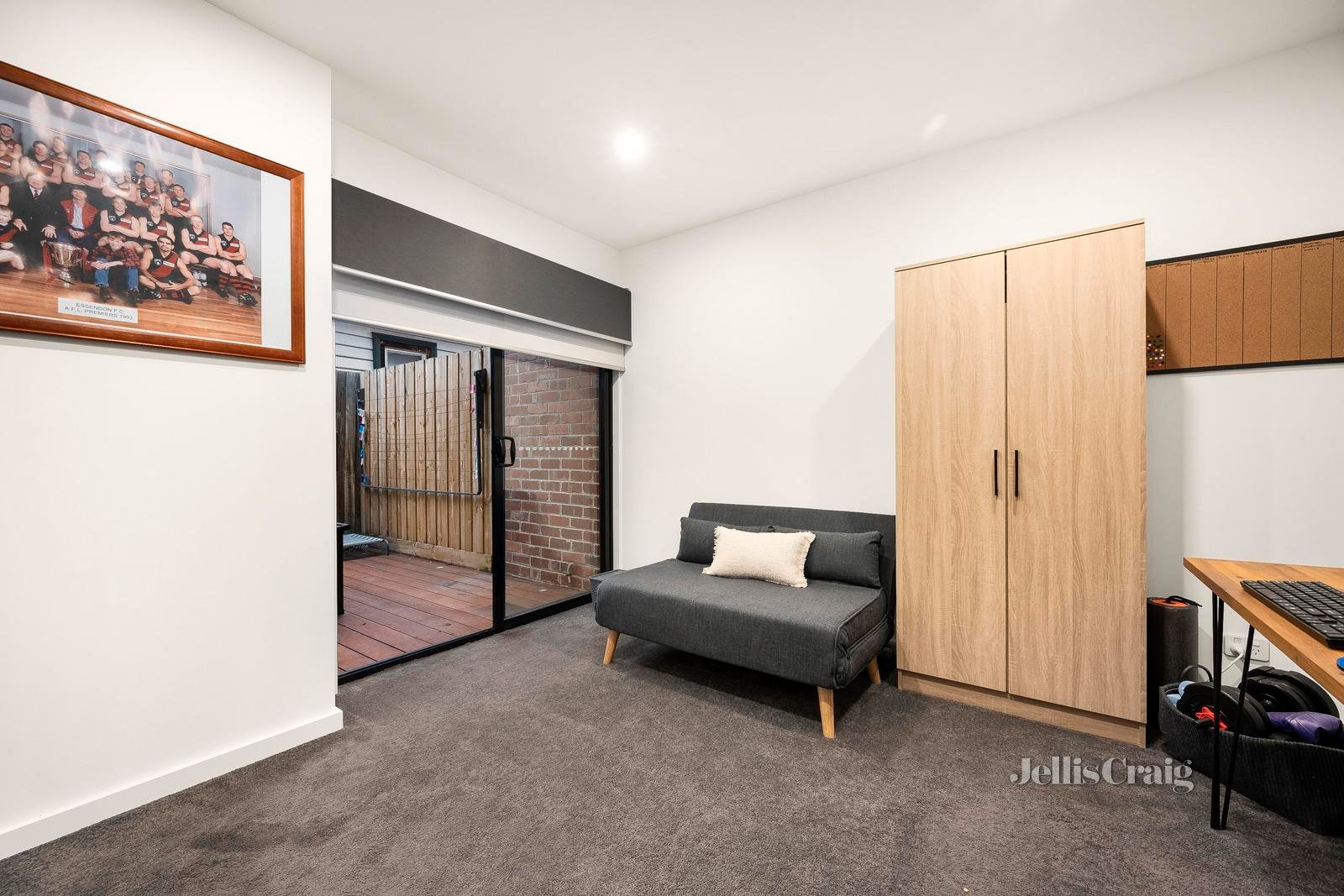 2 Coral Avenue, Footscray image 8