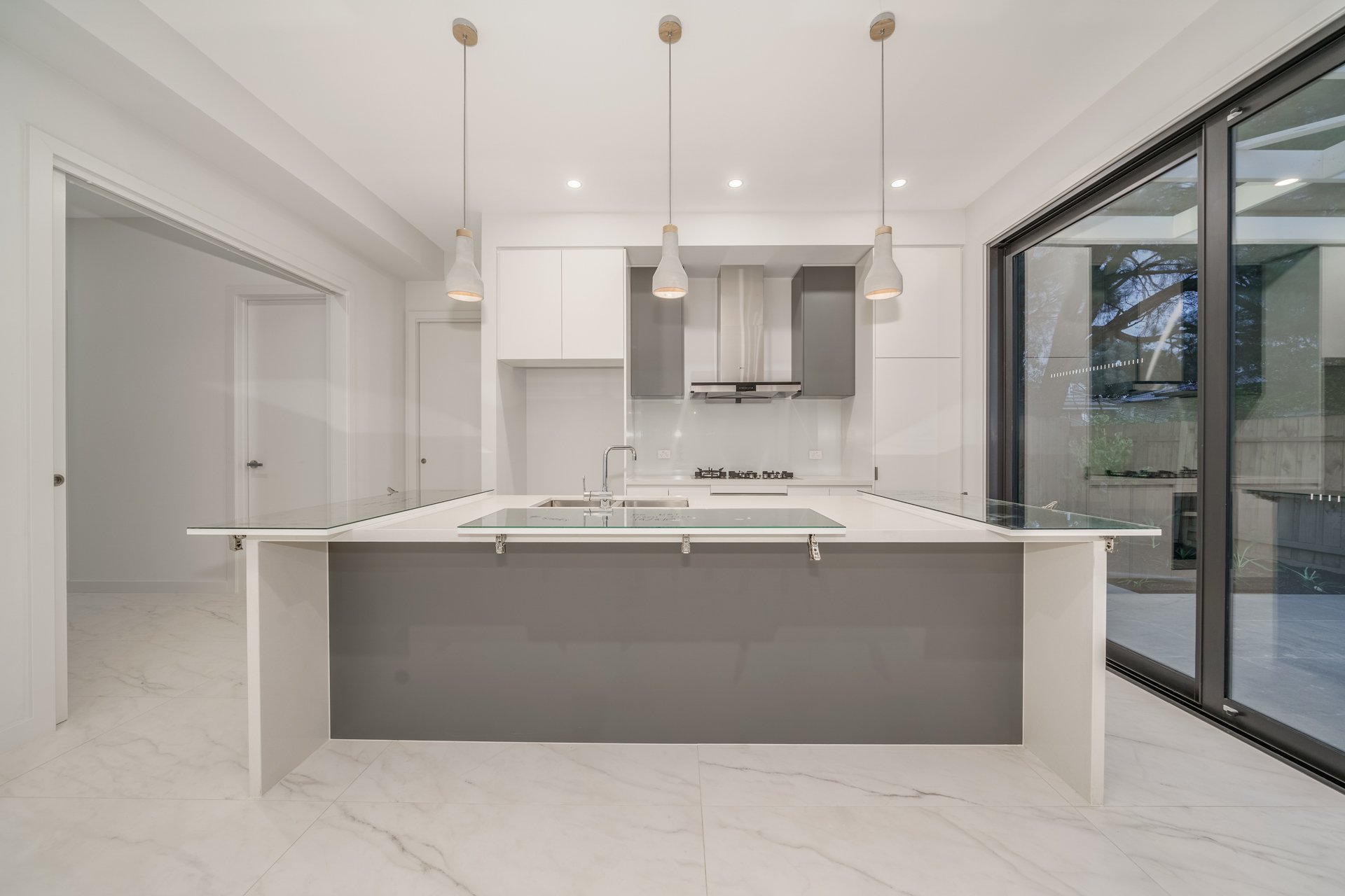 2 Cornell Street, Mount&nbsp;Waverley image 2