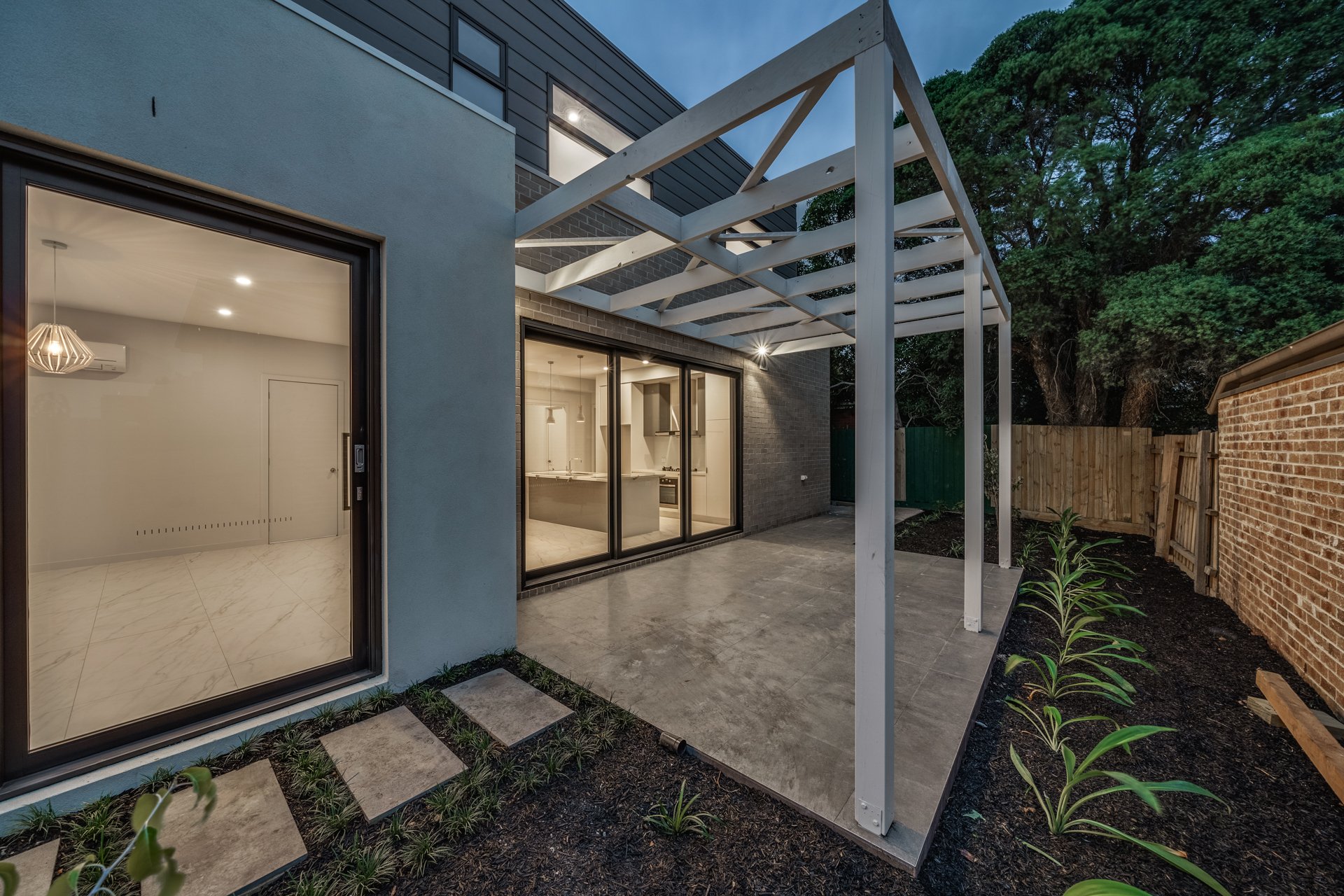 2 Cornell Street, Mount&nbsp;Waverley image 8