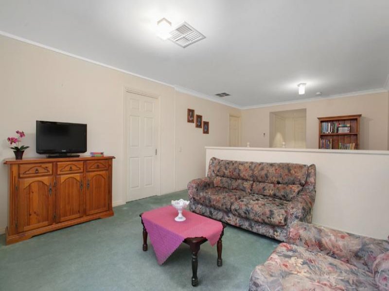 2 Costello Street, Mont Albert North image 6