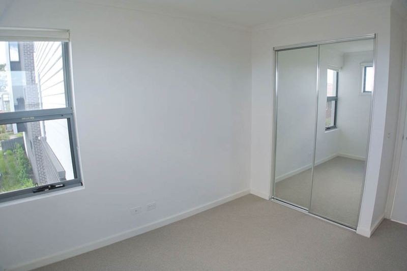 2 Croke Park Court, Mulgrave image 4