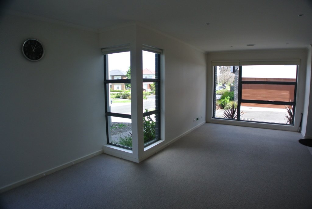 2 Croke Park Court, Mulgrave image 2