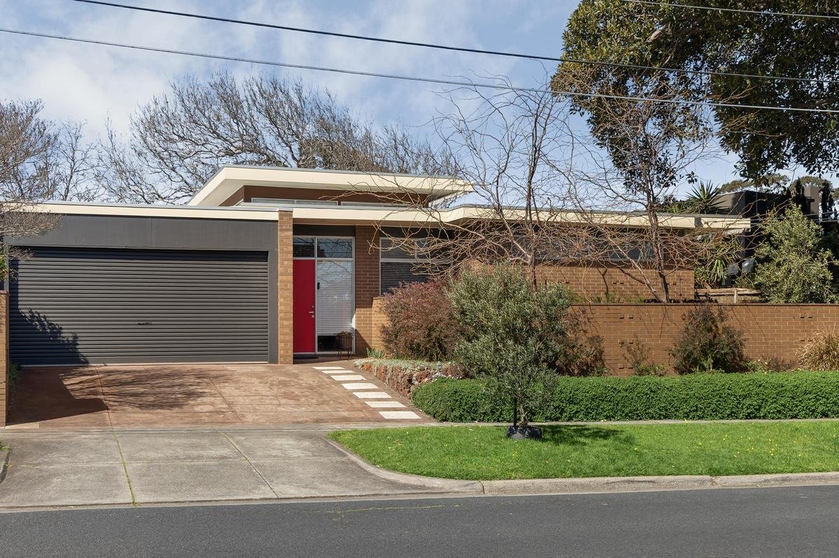 2 Cromer Road, Beaumaris image 1