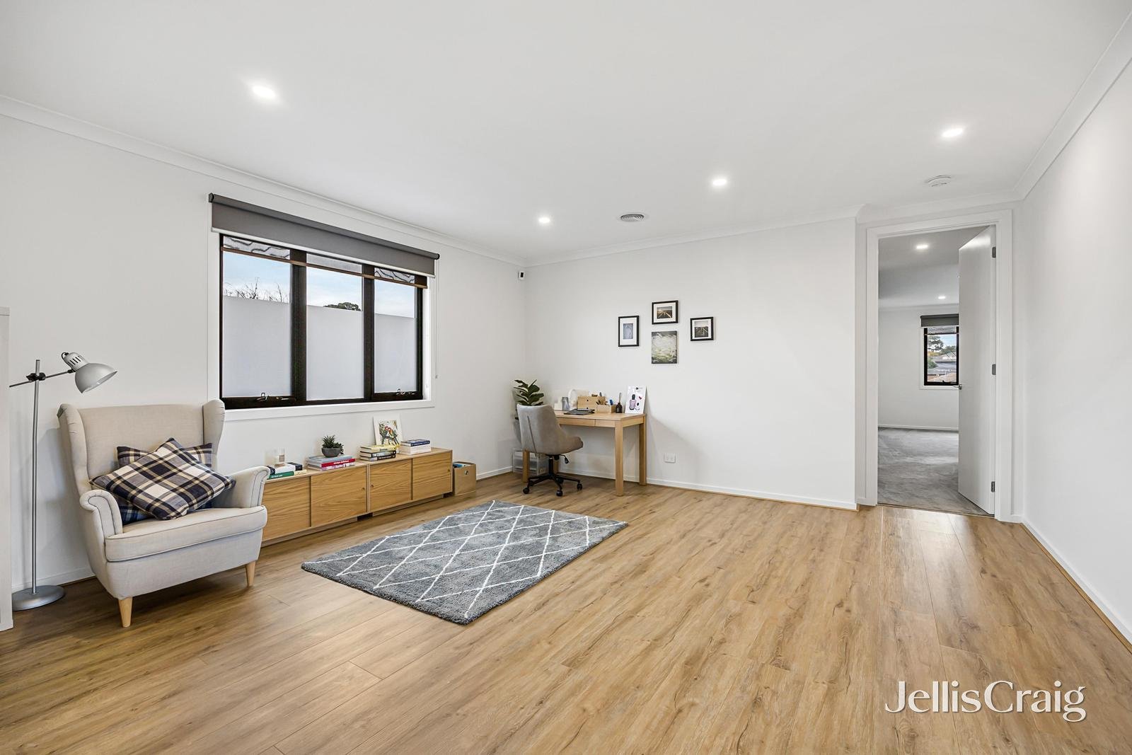 2 Cumberland Court, Forest Hill image 3
