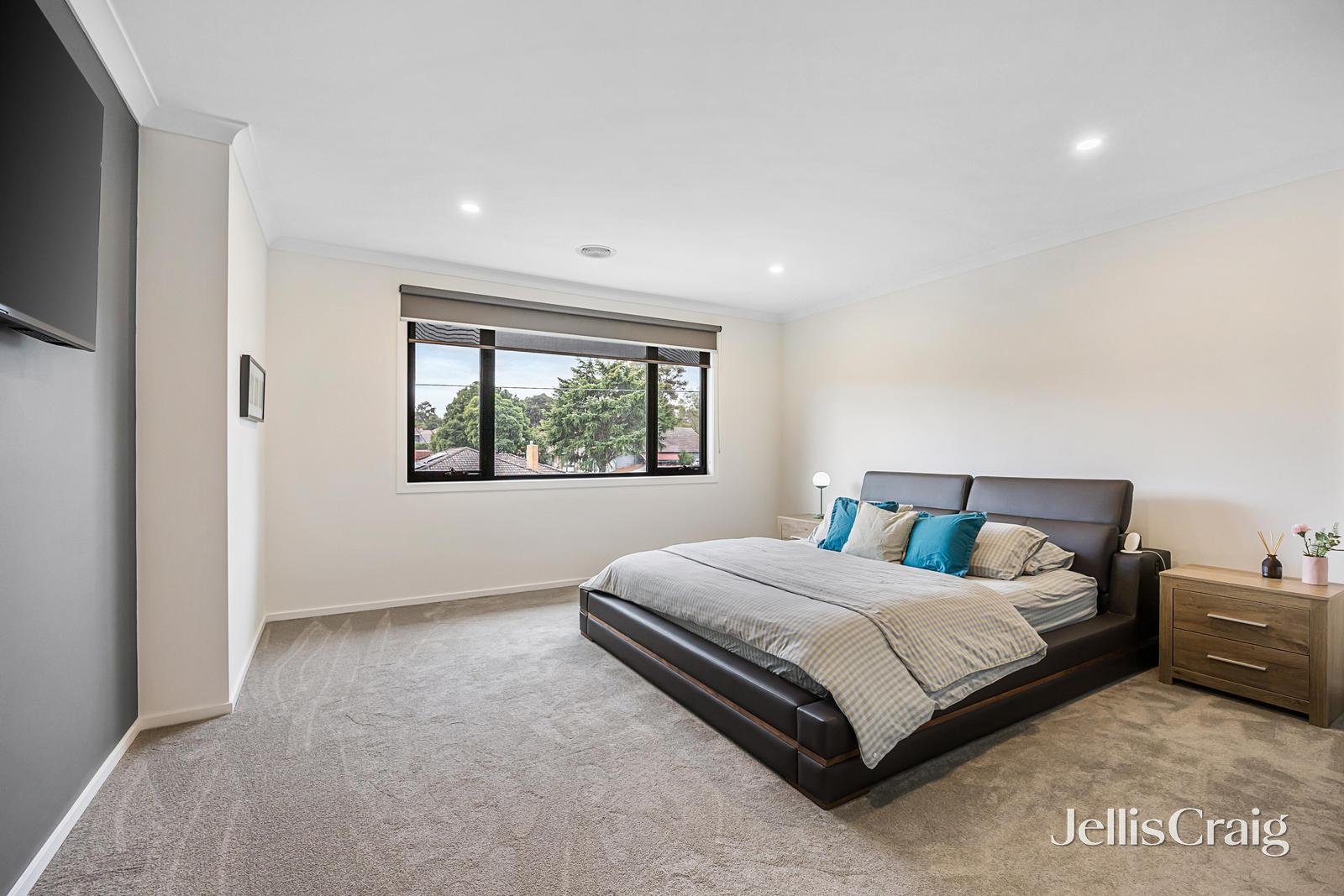 2 Cumberland Court, Forest Hill image 8