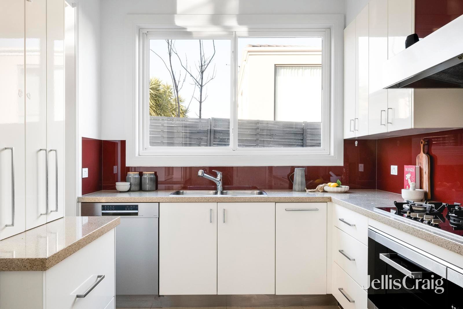 2 Curley Street, Brighton East image 9
