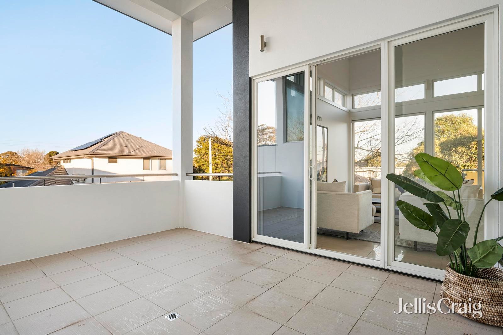 2 Curley Street, Brighton East image 15