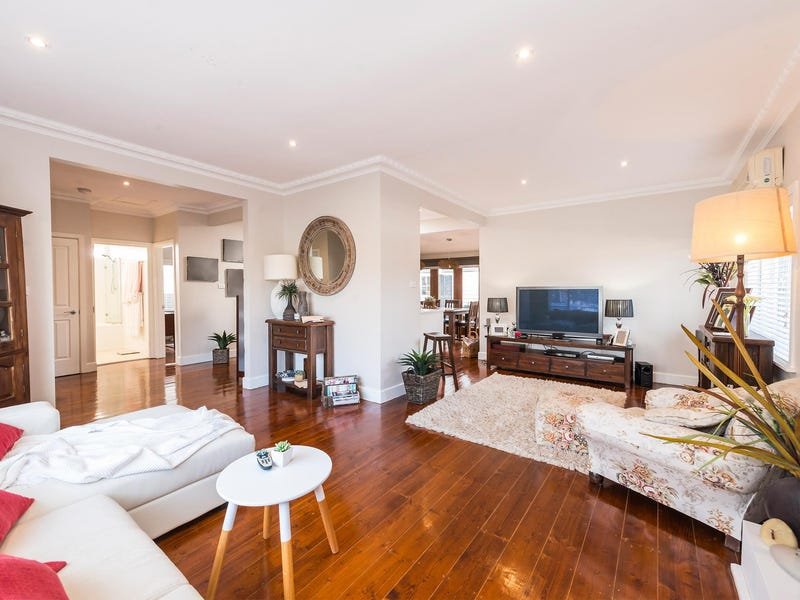 2 Daffodil Street, Bentleigh East image 2