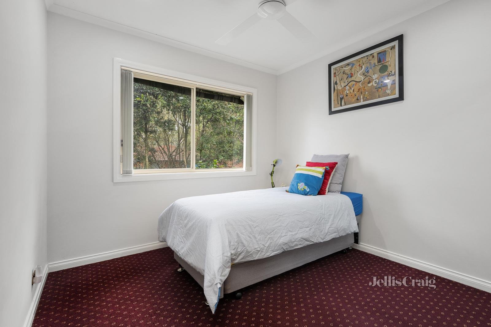 2 Darnley Way, Mooroolbark image 11