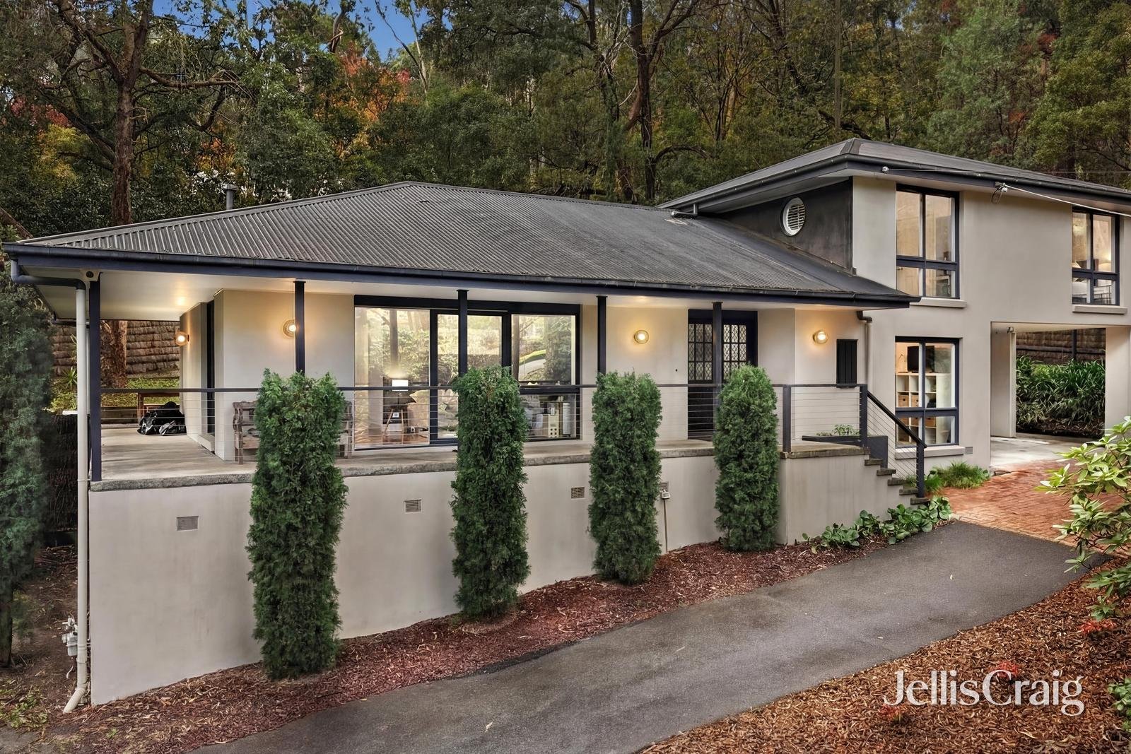 2 Dealbata Road, Upwey image 2
