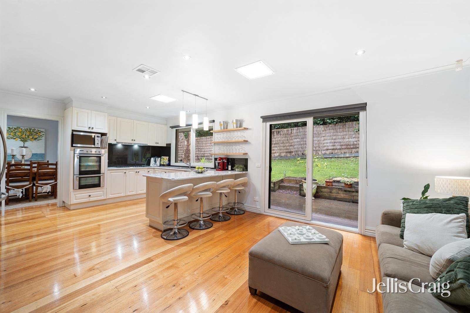 2 Dealbata Road, Upwey image 8