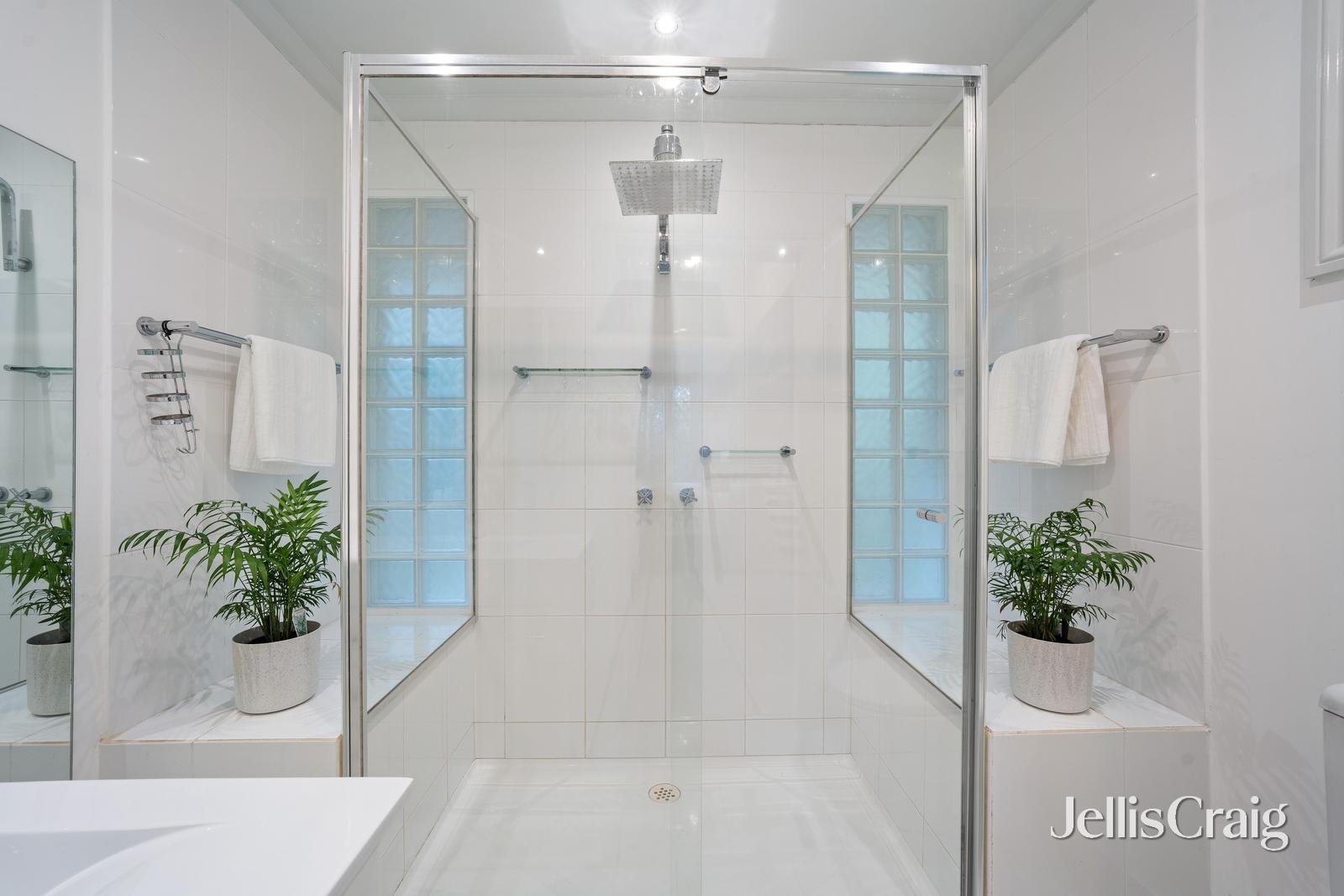 2 Dealbata Road, Upwey image 10
