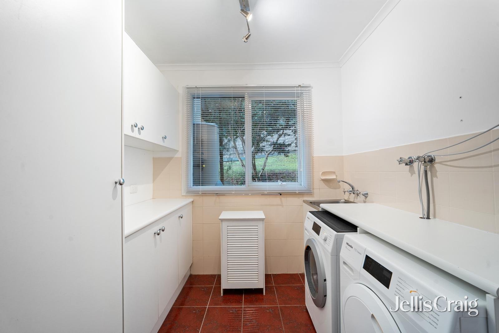 2 Dealbata Road, Upwey image 15