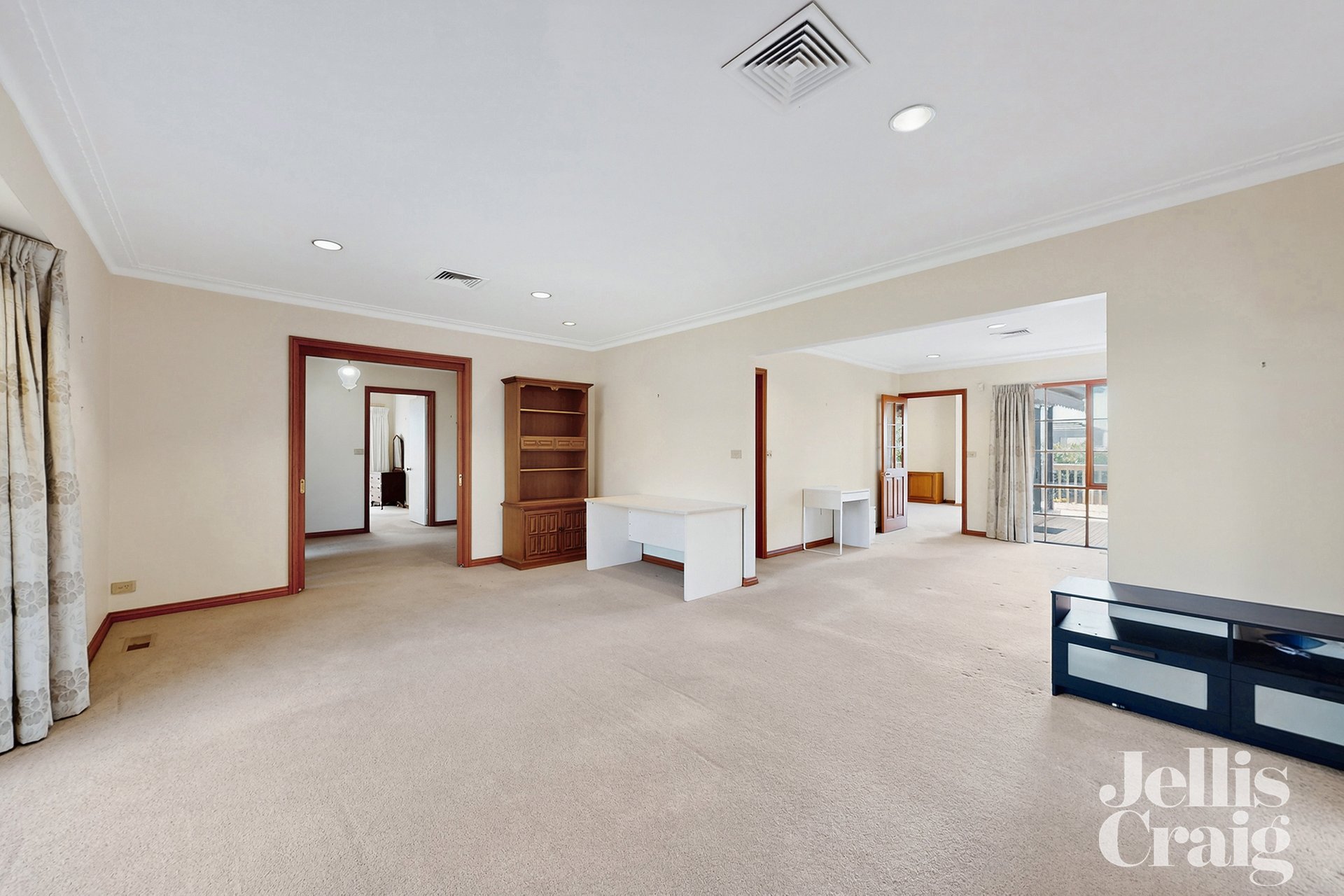 2 Delfi Court, Balwyn image 3