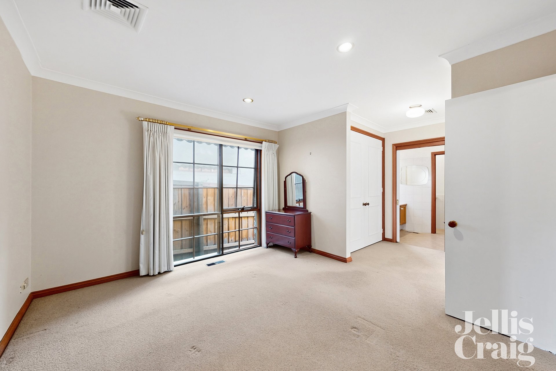 2 Delfi Court, Balwyn image 11