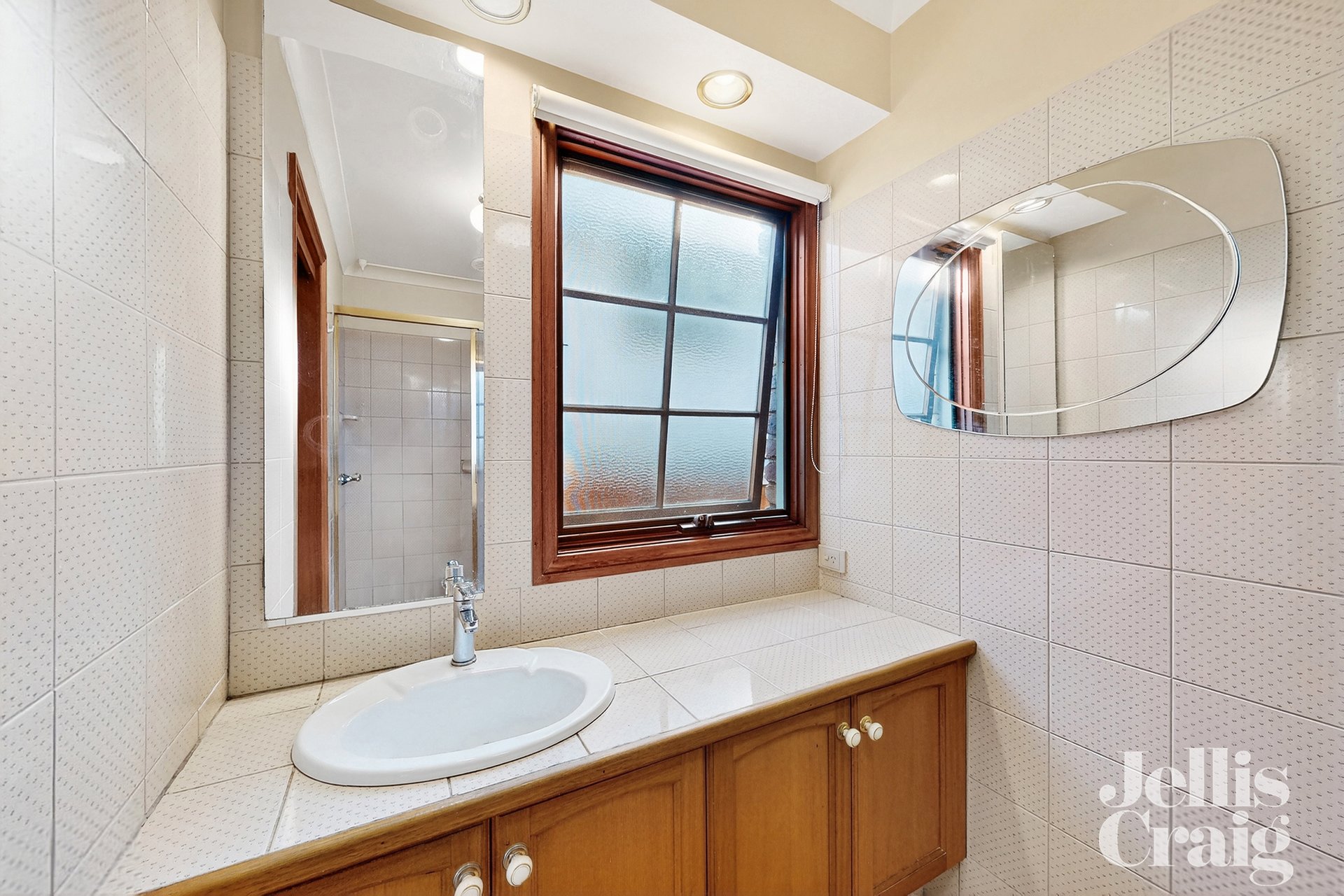 2 Delfi Court, Balwyn image 12