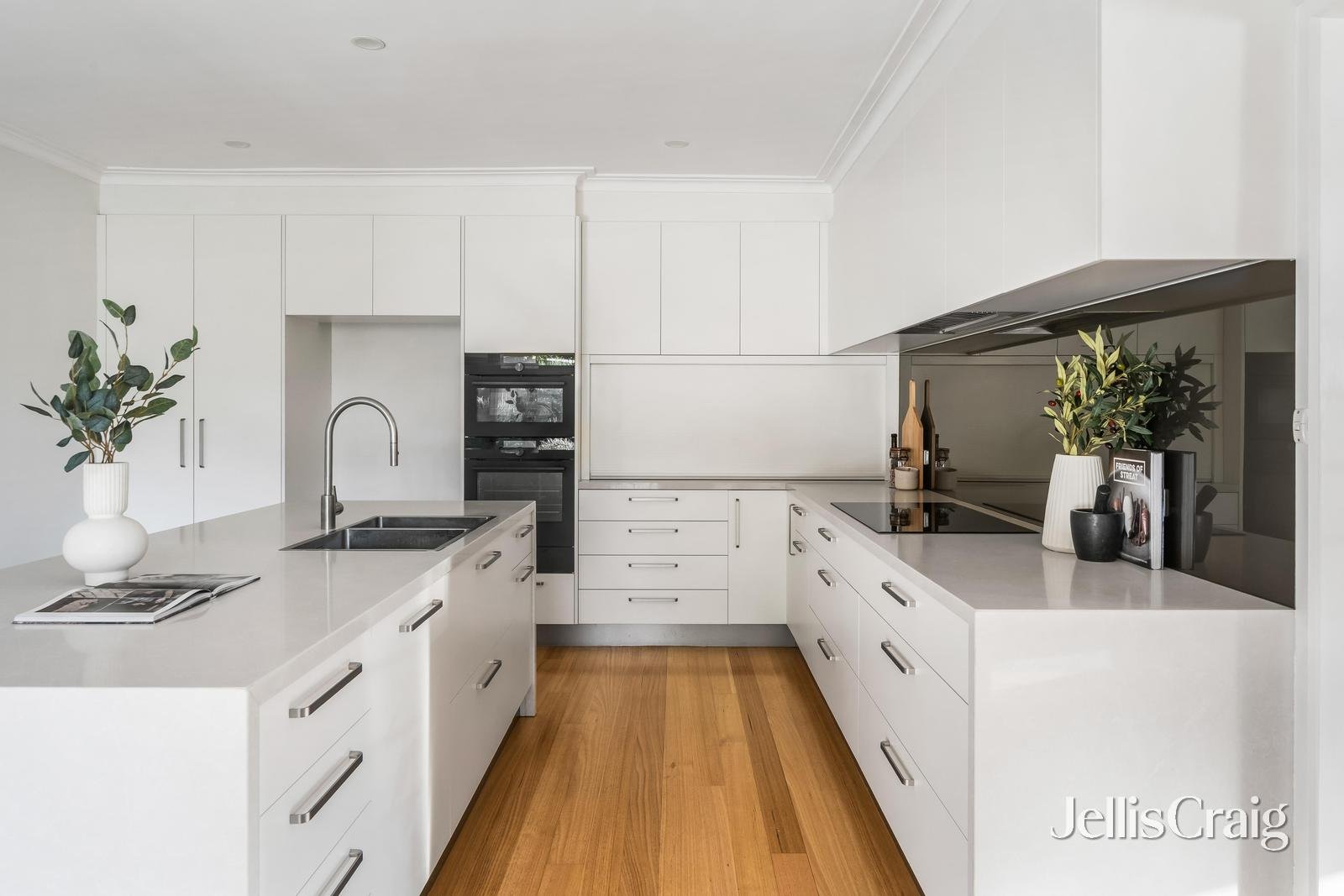 2 Devlin Court, Rosanna image 7