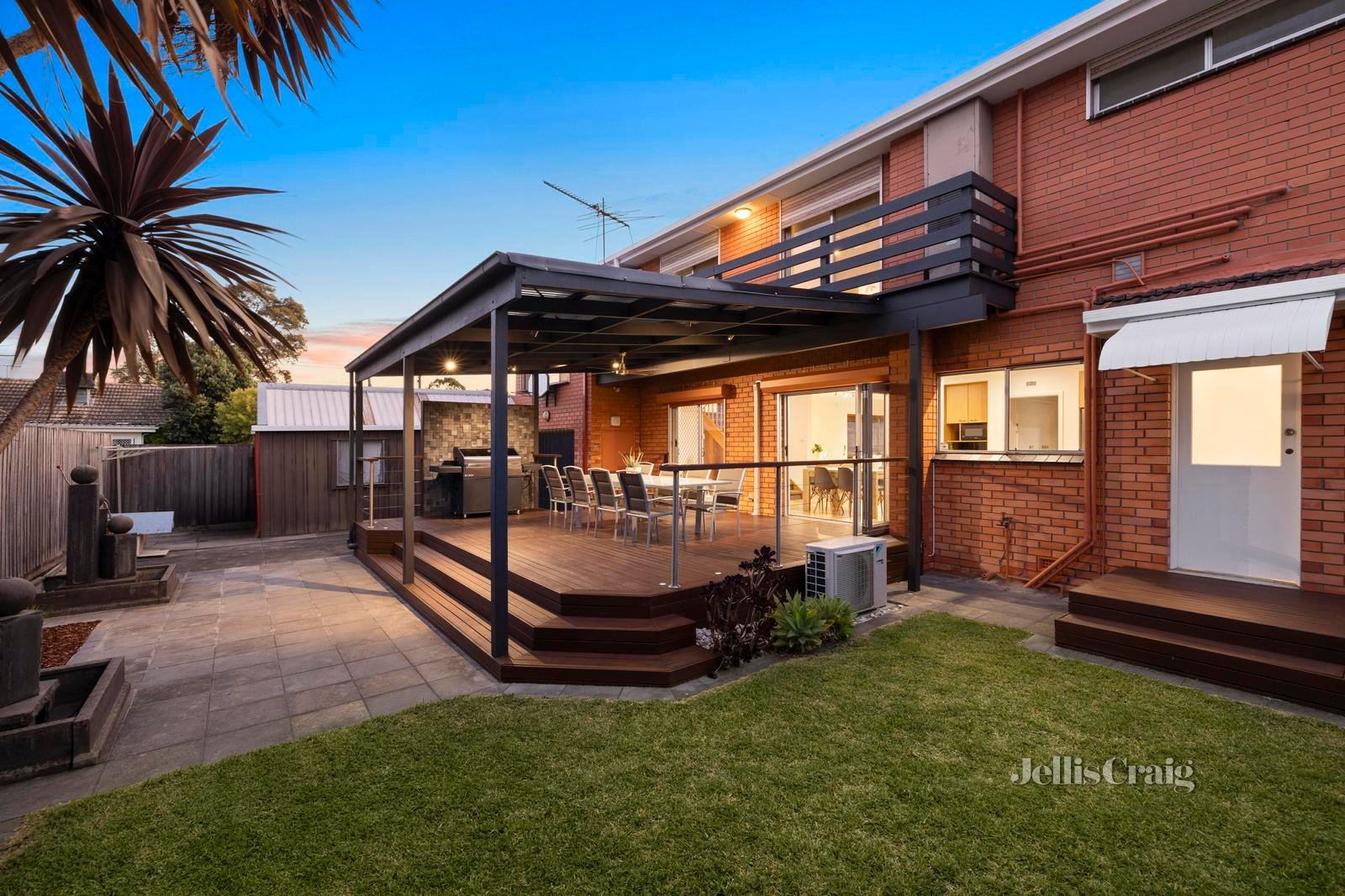 2 Dover Street, Bentleigh East image 14