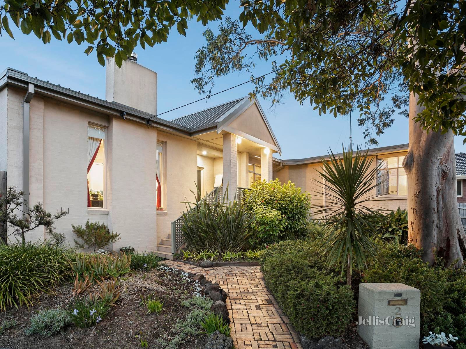 2 Doyle Street, Bulleen image 2