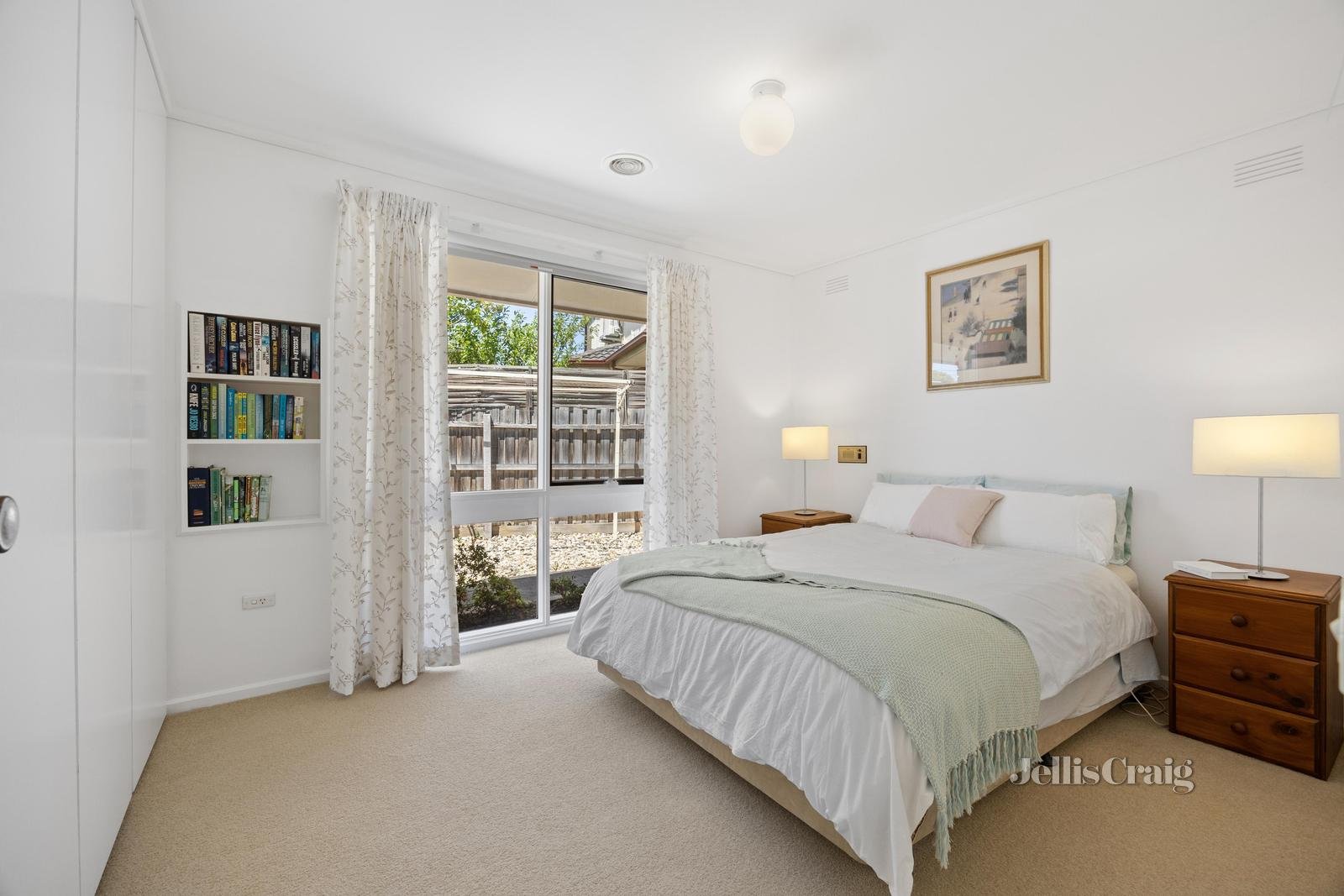 2 Dubbo Court, Glen Waverley image 6