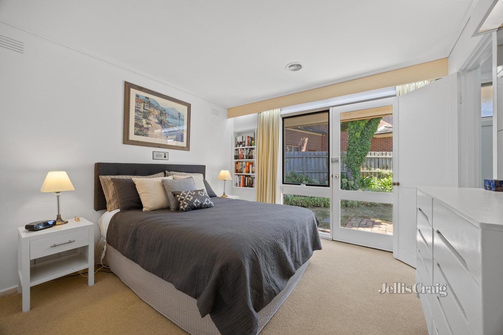 2 Dubbo Court, Glen Waverley image 8