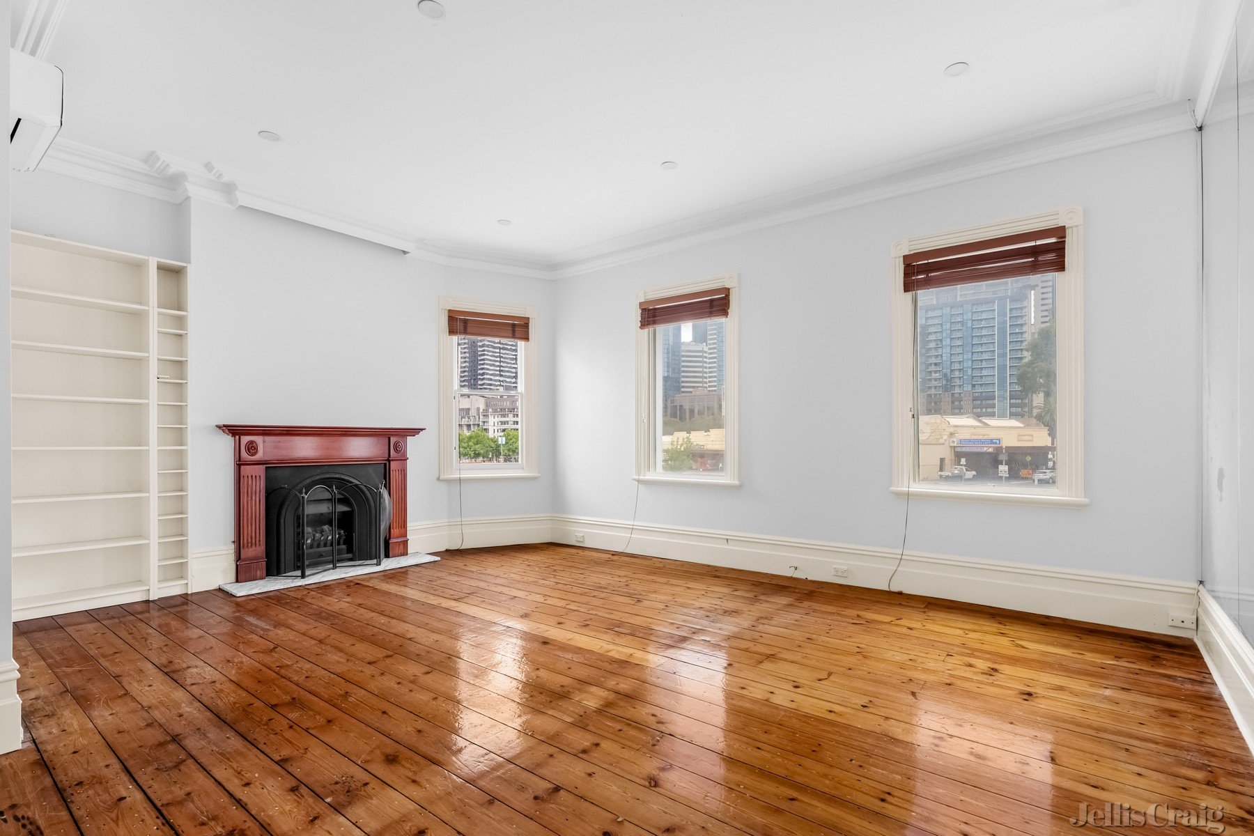 2 Dudley Street, West&nbsp;Melbourne image 3