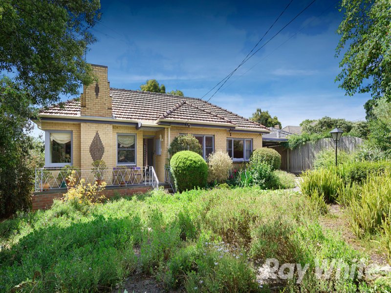 2 Durward Avenue, Glen Waverley image 1