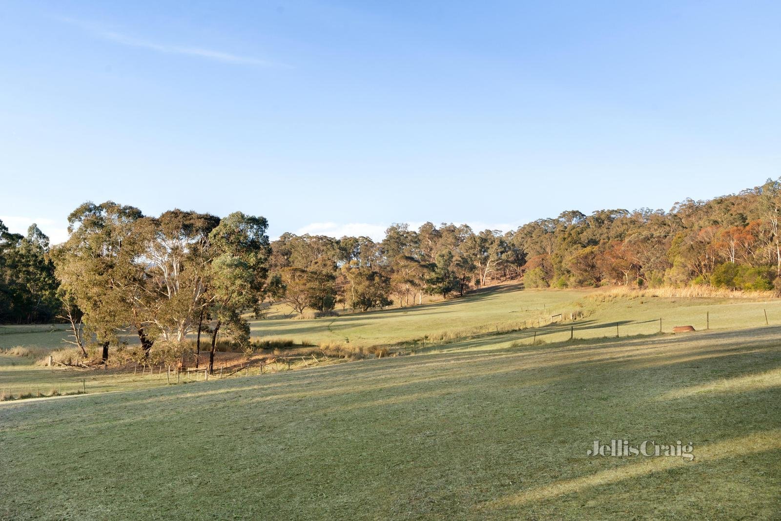 2 Eagles Nest Road, Arthurs Creek image 18