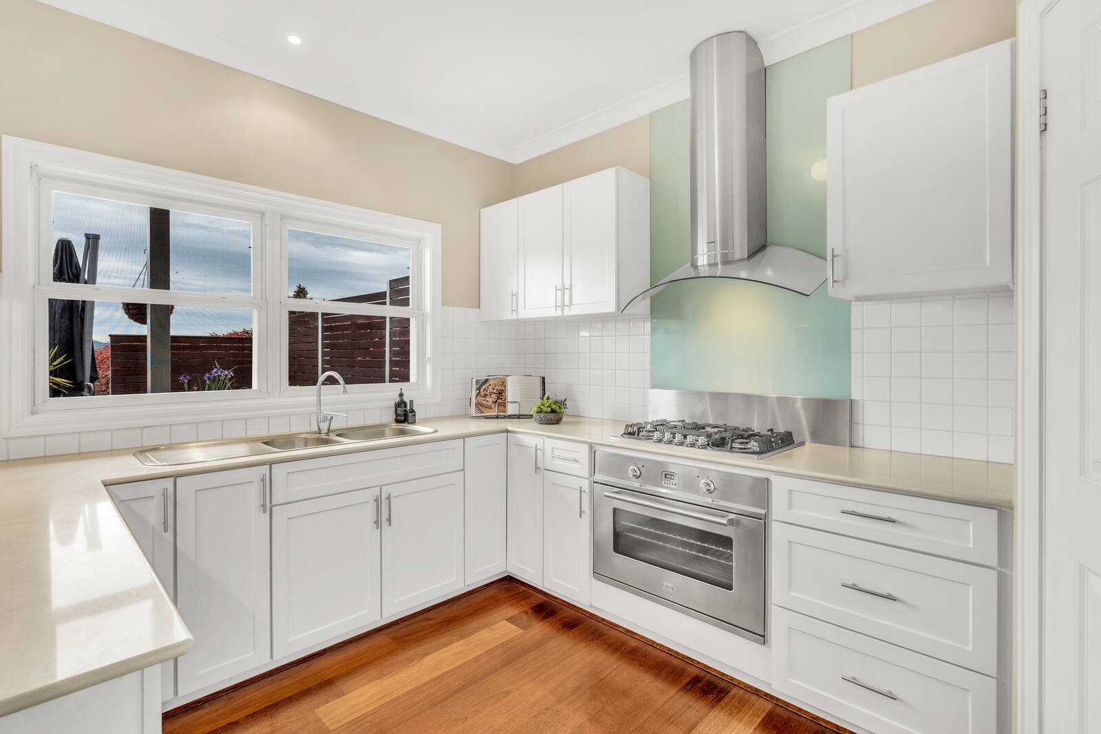 Property Gallery Thumbnail 8