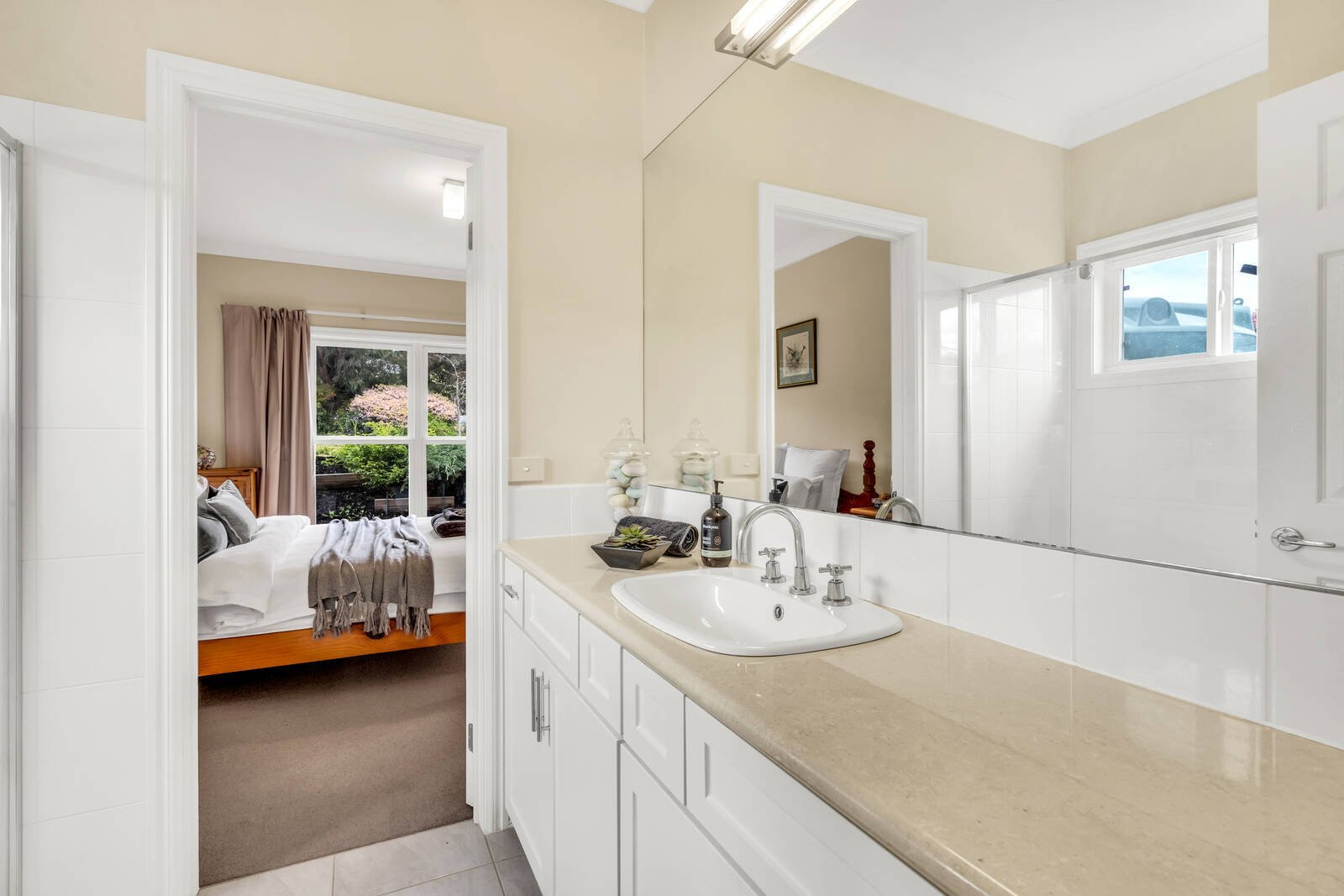 Property Gallery Thumbnail 12