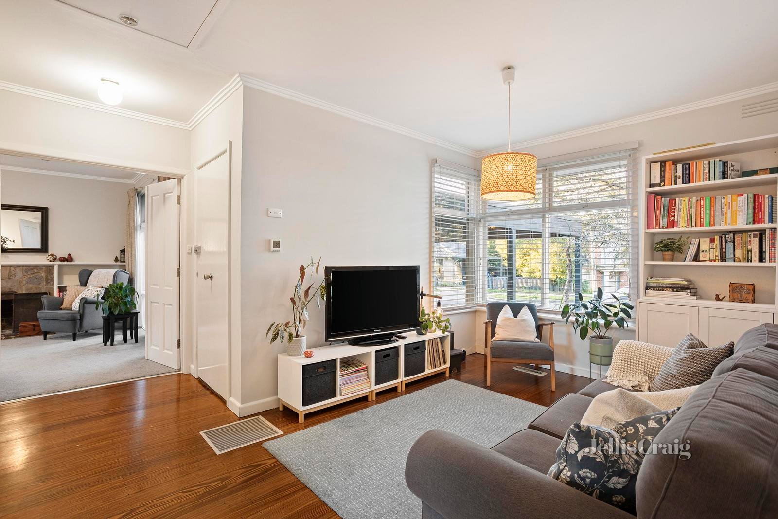 2 Eckersley Court, Blackburn South image 7