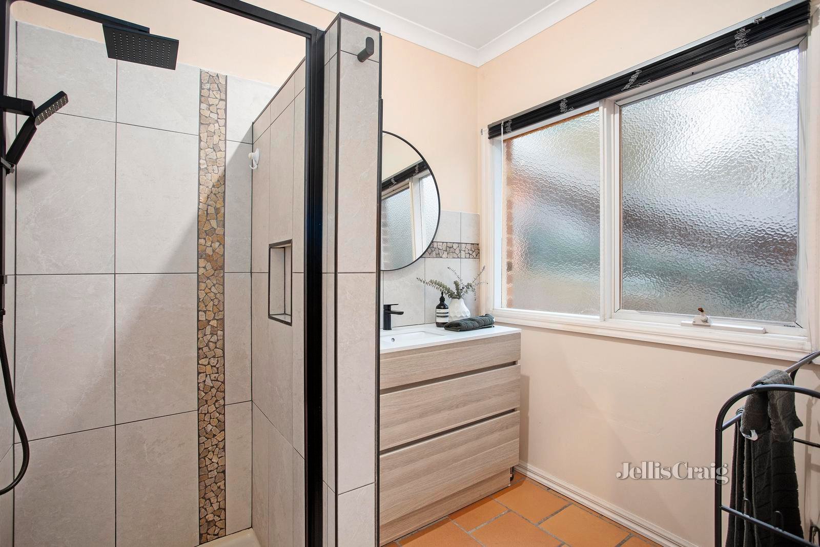 2 Eden Valley Road, Warranwood image 14