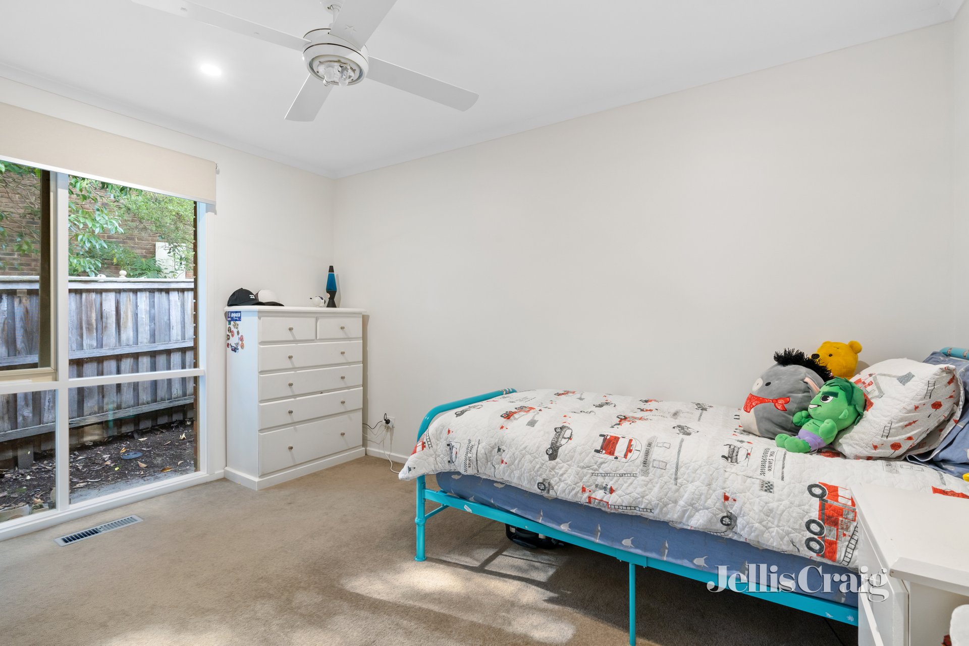 2 Elmwood Rise, Eltham North image 7