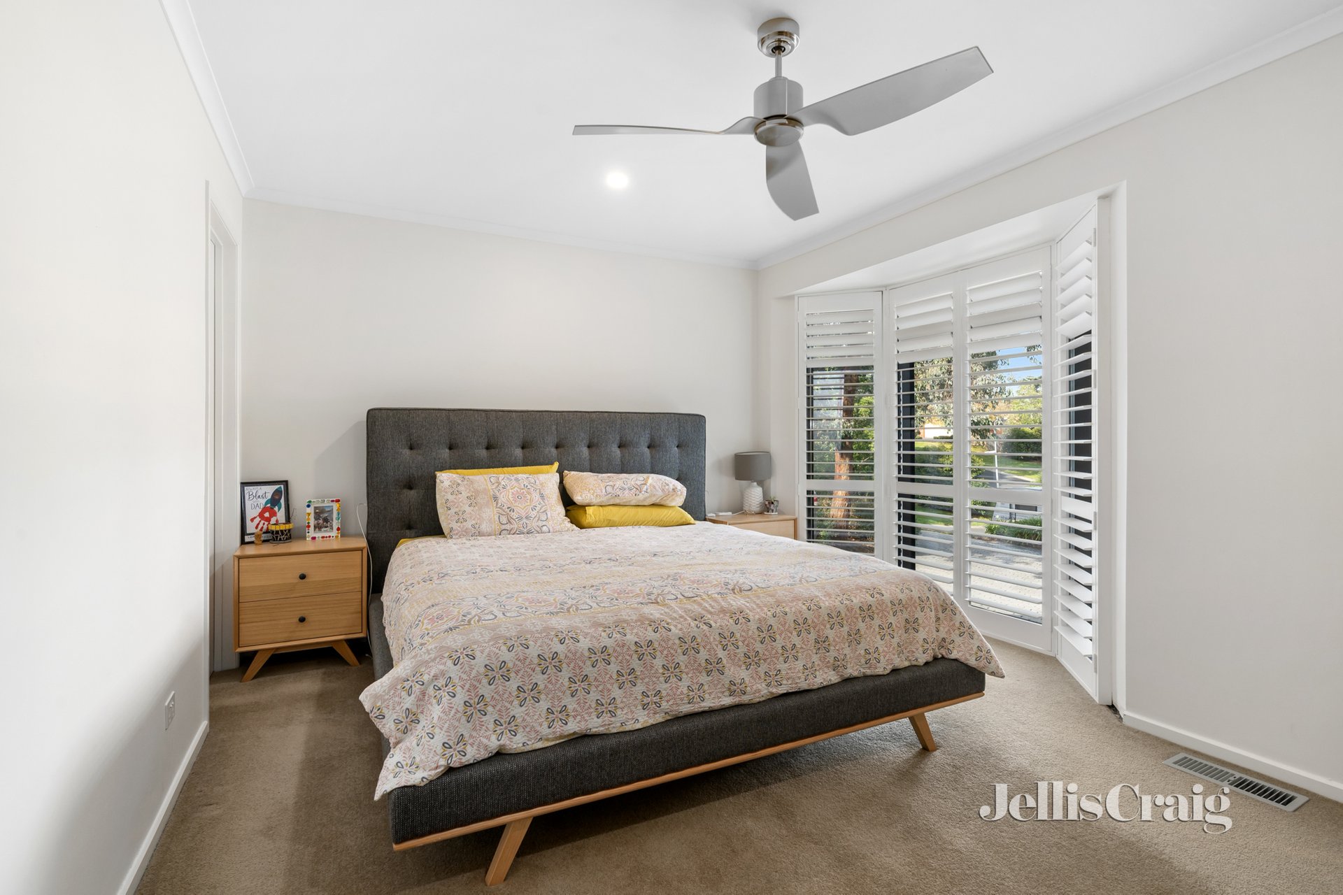 2 Elmwood Rise, Eltham North image 8