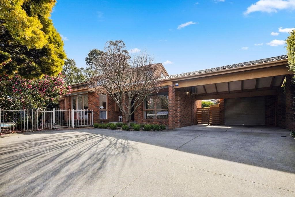 2 Era Court, Donvale image 1