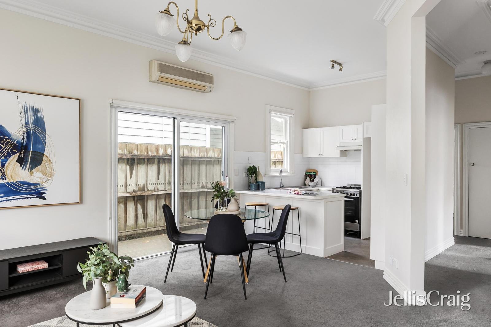 2 Exhibition Street, Mckinnon image 3