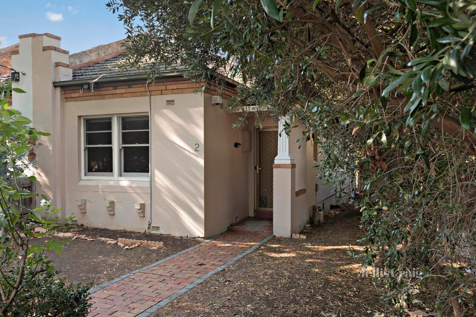 2 Farnham Street, Flemington image 1