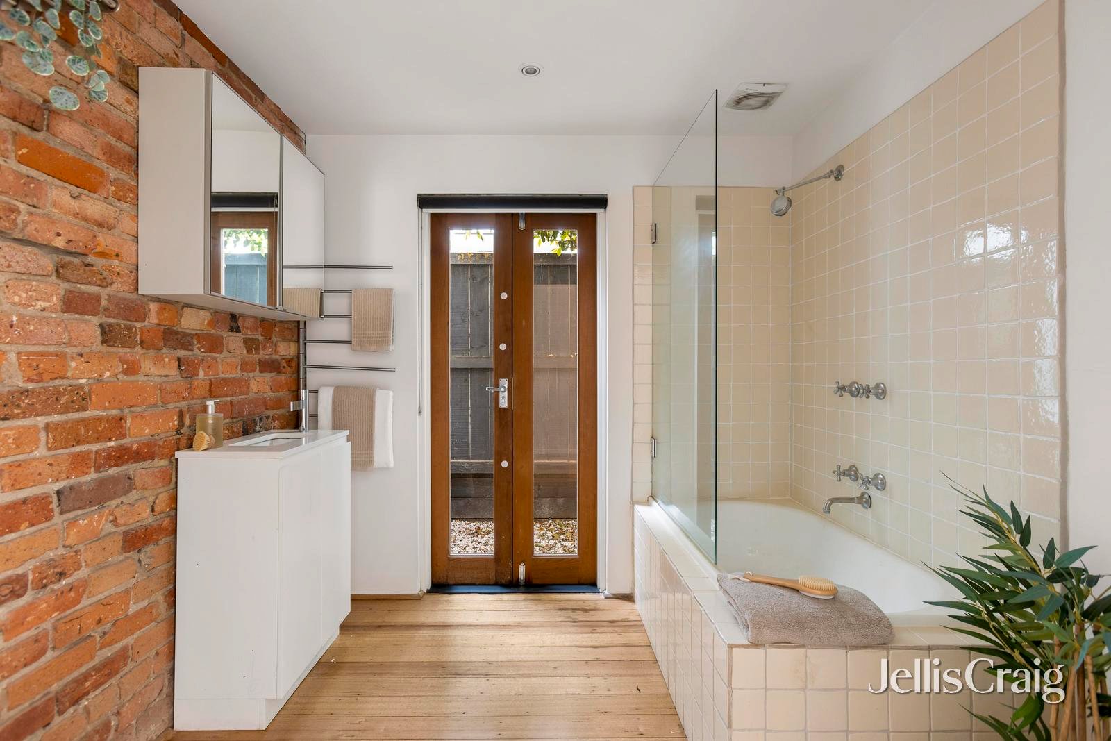 2 Faussett Street, Albert&nbsp;Park image 15