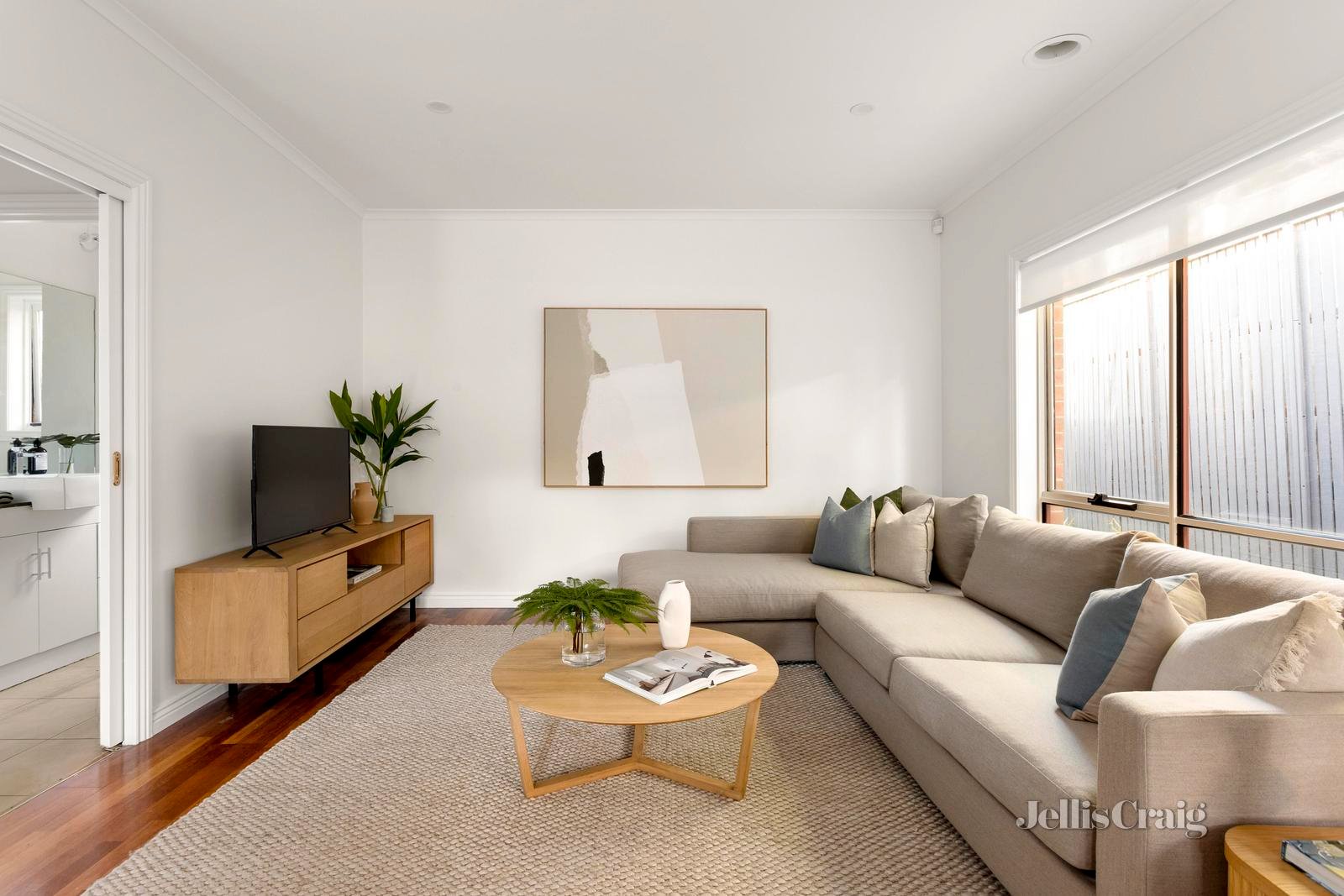 2 Ferguson Street, Kew image 3