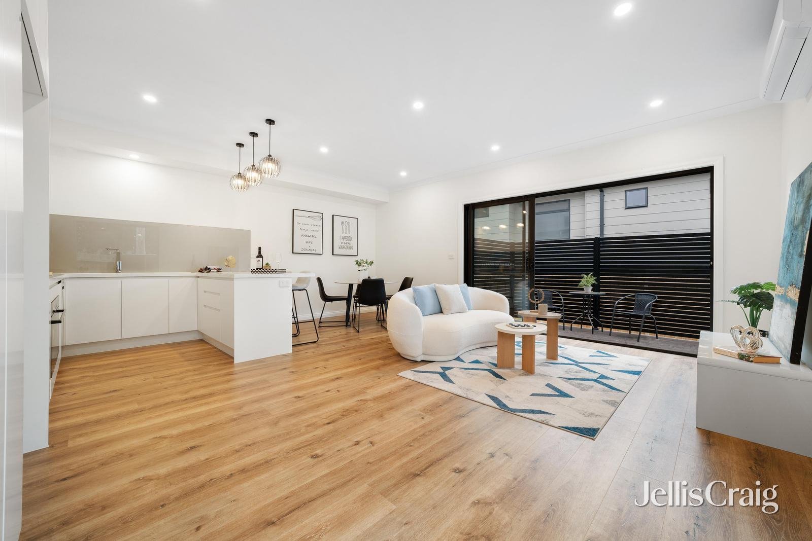 2 Ferguson Street, Mitcham image 2