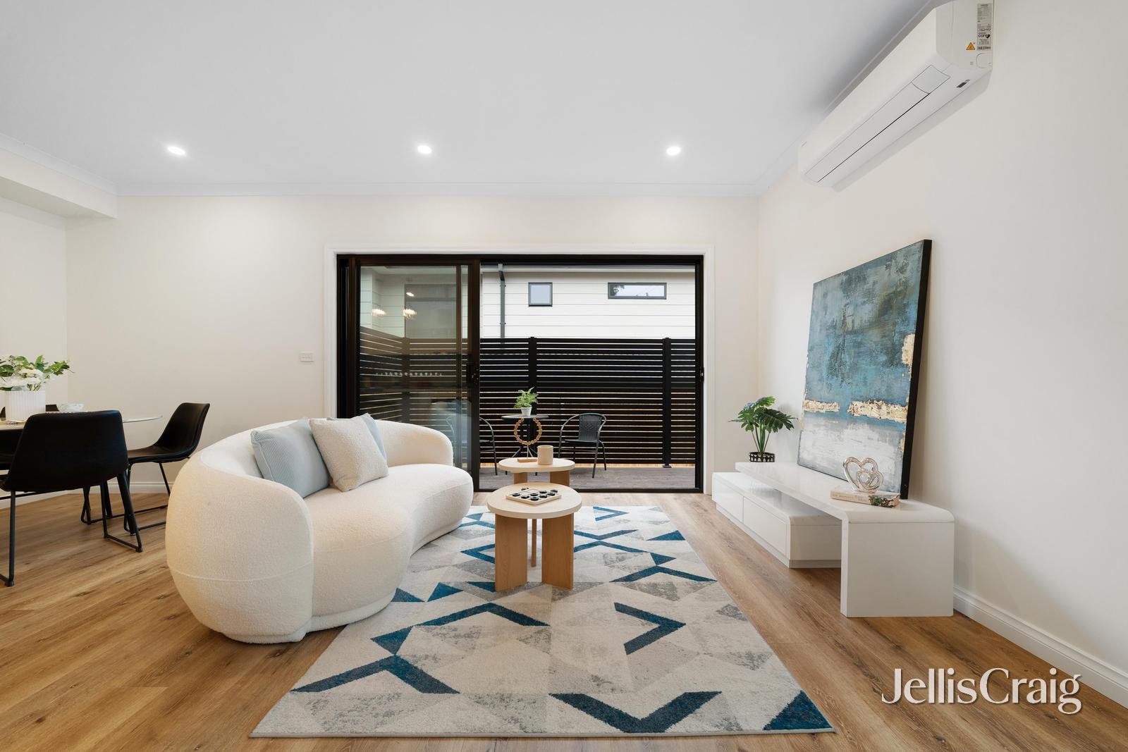 2 Ferguson Street, Mitcham image 4