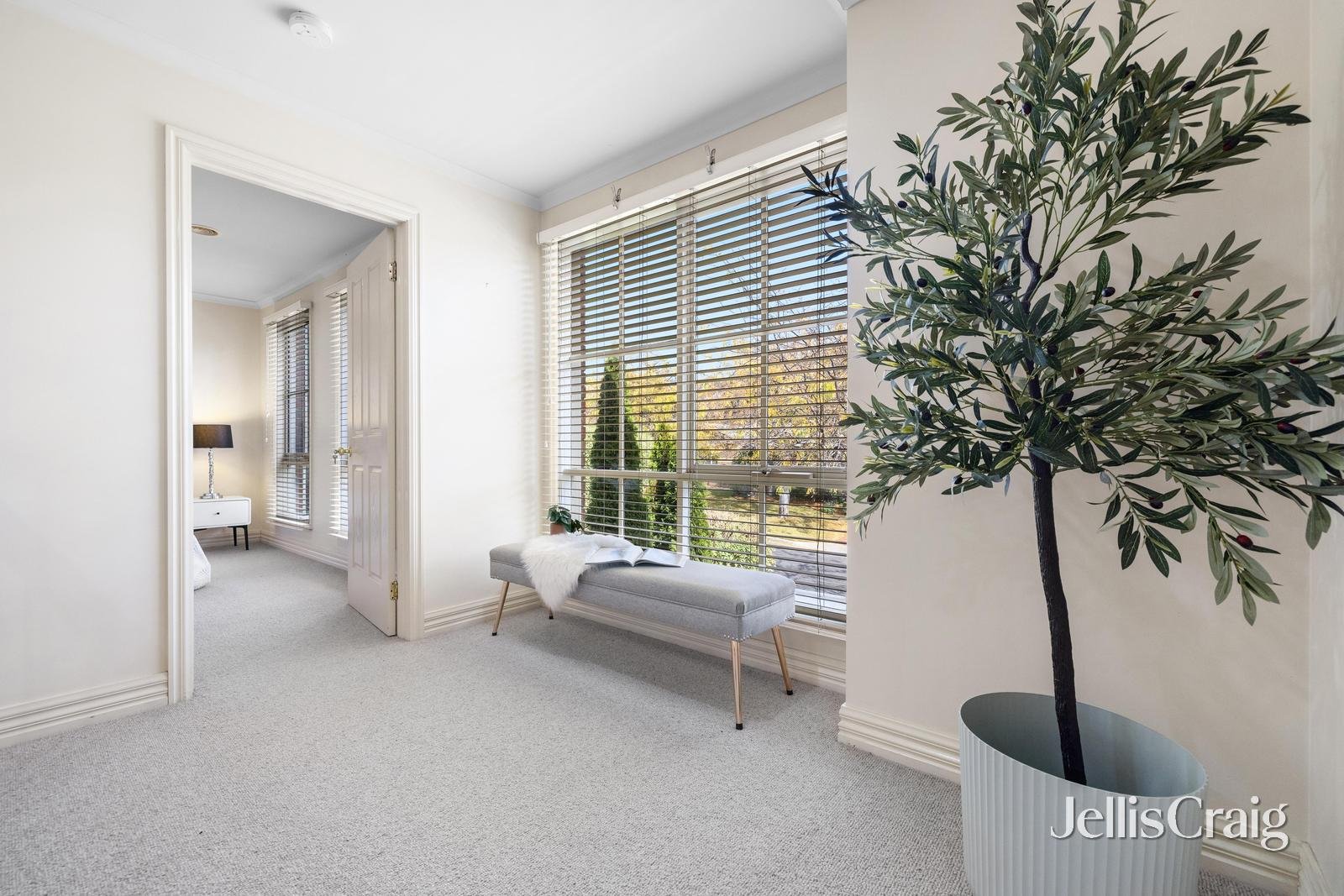 2 Ferrier Court, Rowville image 21