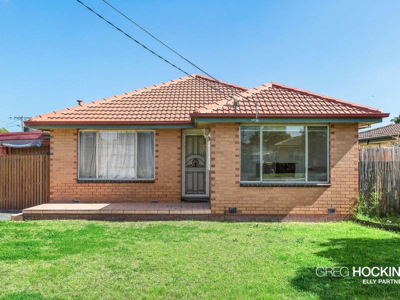 2 Finley Road, Altona image 1