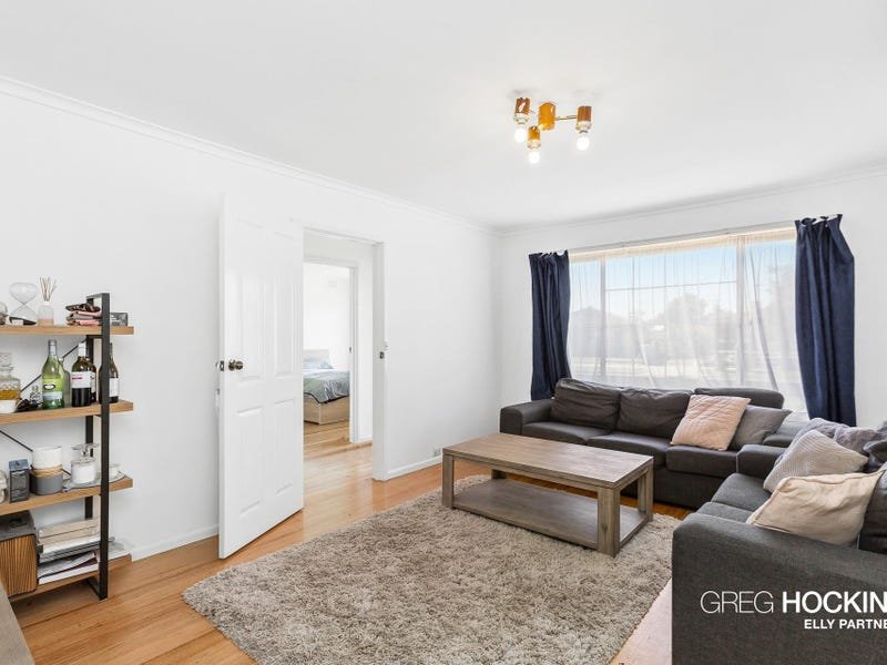 2 Finley Road, Altona image 2